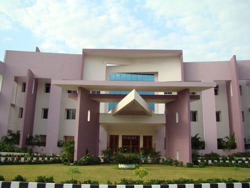 Nimra College of Pharmacy Krishna Academic Building photo 3